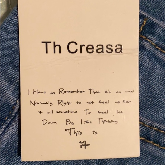 NWT! Women’s High Rise Jean Shorts! 🤩 - Picture 3 of 5